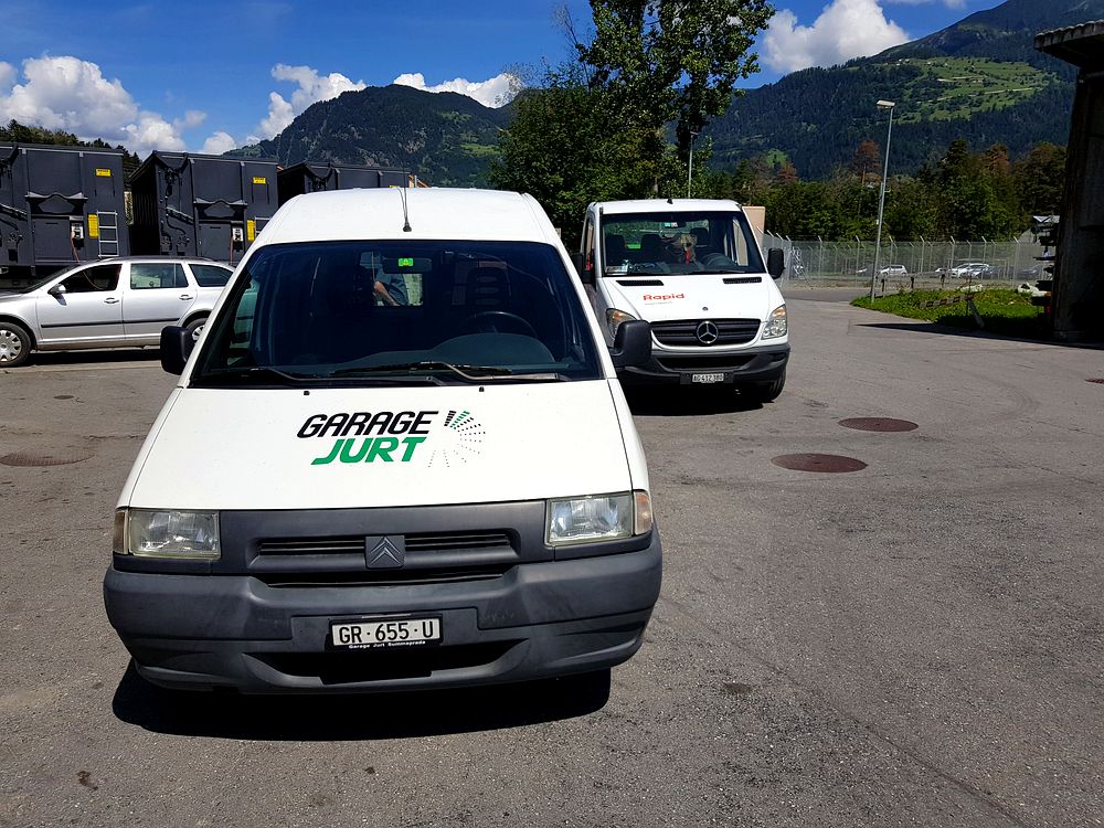 Werkstattbus und Fahrzeuge der Garage Jurt